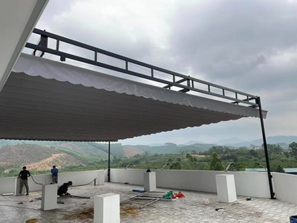Chi phí lắp đặt mái che sân thượng