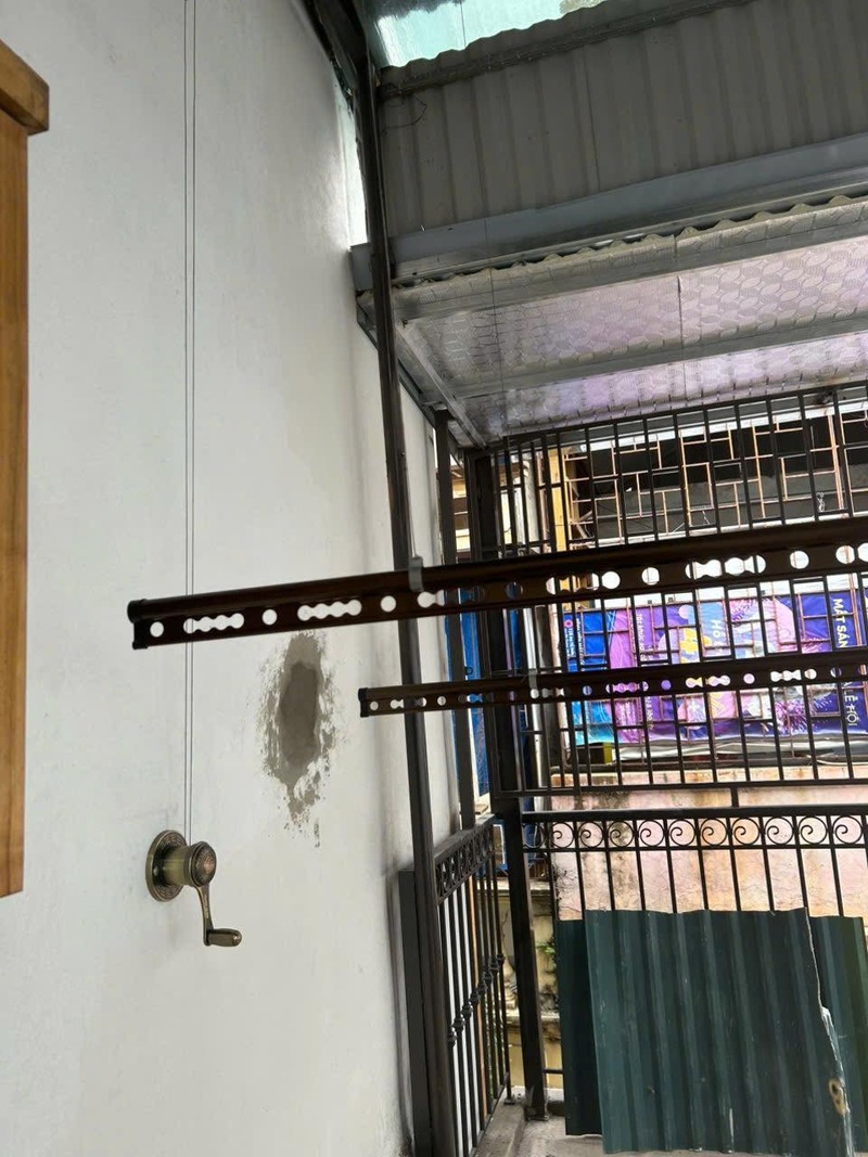 Hướng dẫn chi tiết cách khắc phục giàn phơi bị rít tay quay hiệu quả nhất 6 Giàn Phơi Bị Rít Tay Quay