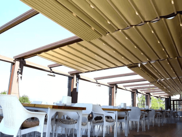 Mái Che Có Hệ Thống Đèn LED 