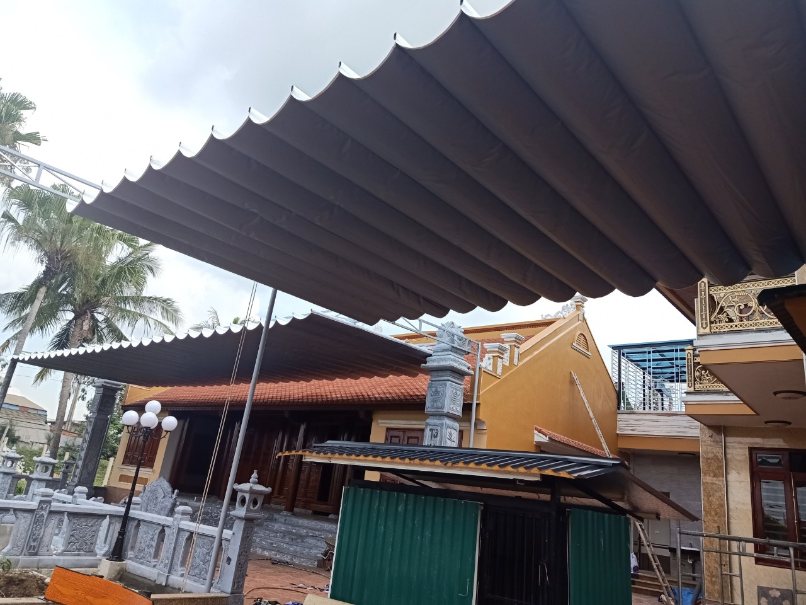 10+ mẫu bạt che nắng mưa đẹp cho biệt thự sân vườn 4 Mẫu bạt che nắng mưa đẹp cho biệt thự sân vườn