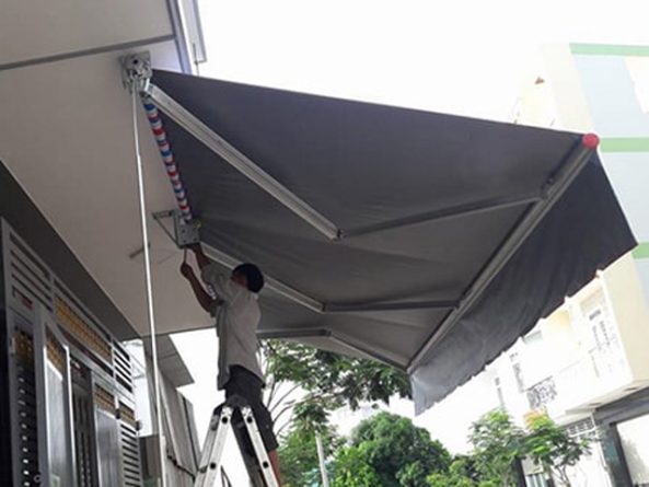 Bao Lâu Nên Thay Mới Bạt Che Nắng Mưa