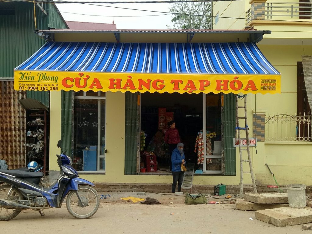 bạt che nắng mưa cho vỉa hè