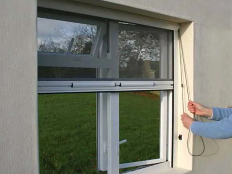 Cửa lưới chống muỗi dạng cuốn