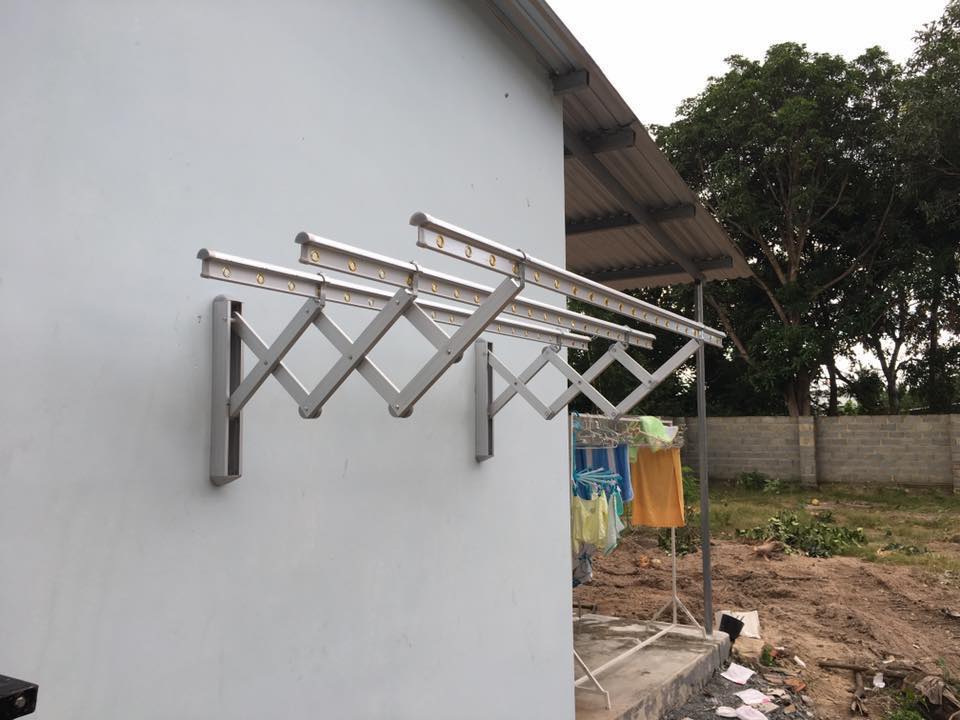 Giàn phơi gắn tường an toàn cho trẻ em: Giải pháp tiện lợi và an toàn cho gia đình 4 Cách lắp đặt giàn phơi gắn tường an toàn cho trẻ em