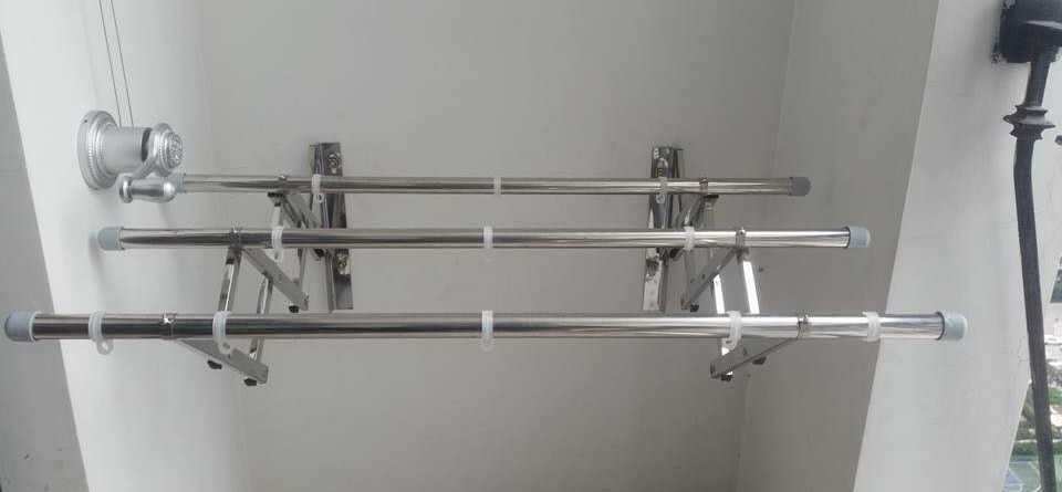 Giàn phơi xếp ngang gắn tường Hòa Phát