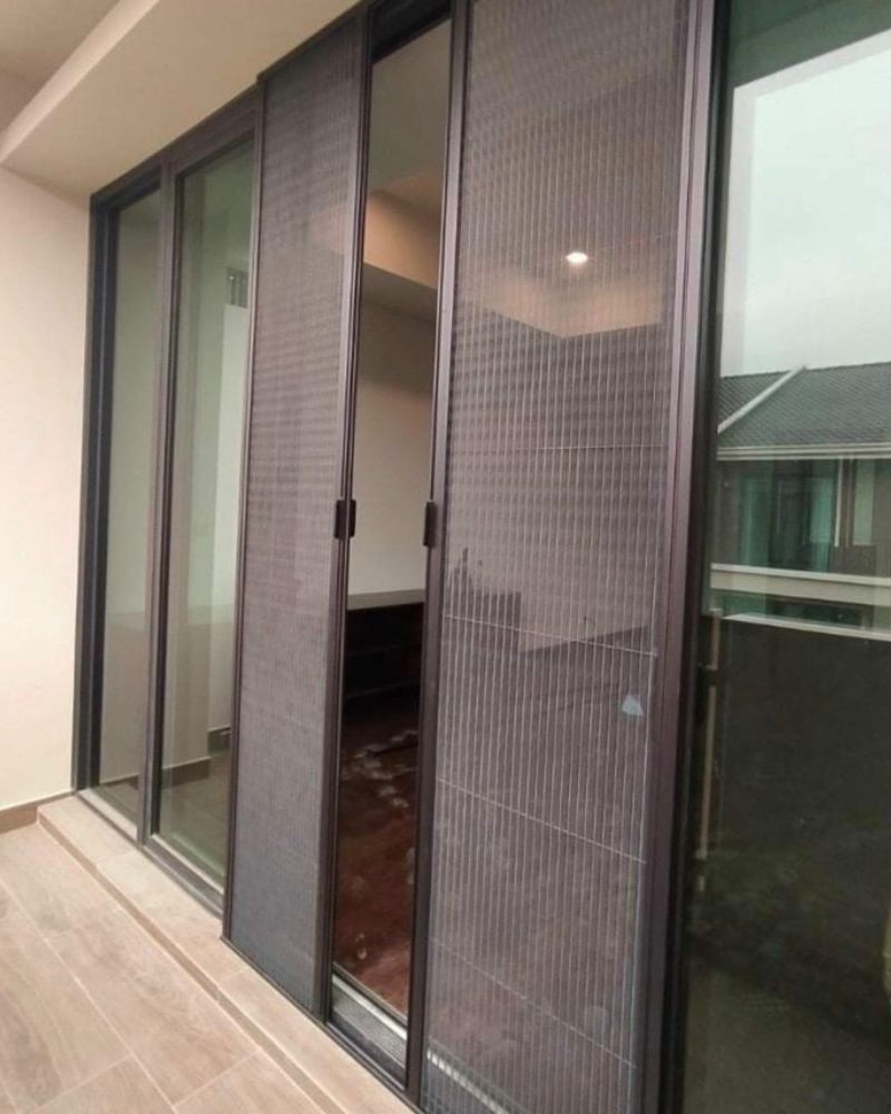 Nên chọn cửa lưới thủy tinh hay inox? Lời khuyên từ chuyên gia 4 Nên chọn cửa lưới thủy tinh hay inox