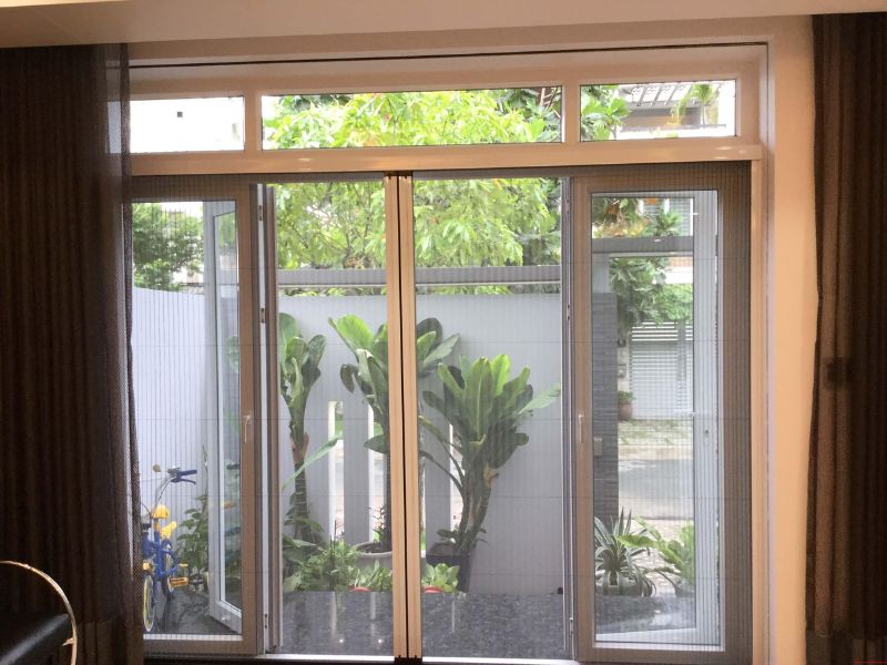 Thiết kế cửa lưới chống muỗi cho biệt thự