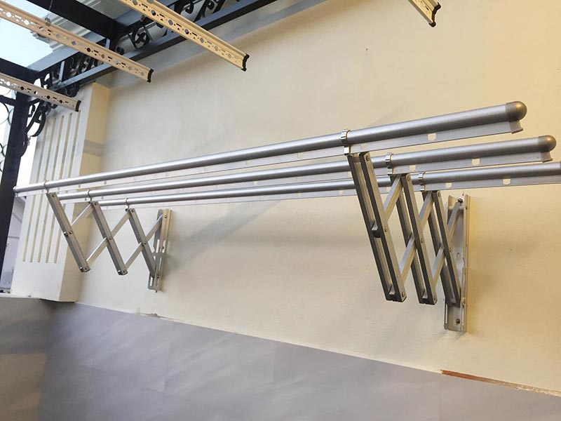 Giàn phơi xếp ngang loại nào tiết kiệm diện tích