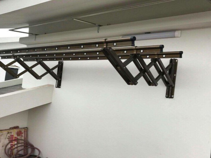Cách sửa giàn phơi xếp ngang bị kẹt cực dễ tại nhà 2 Cách sửa giàn phơi xếp ngang bị kẹt