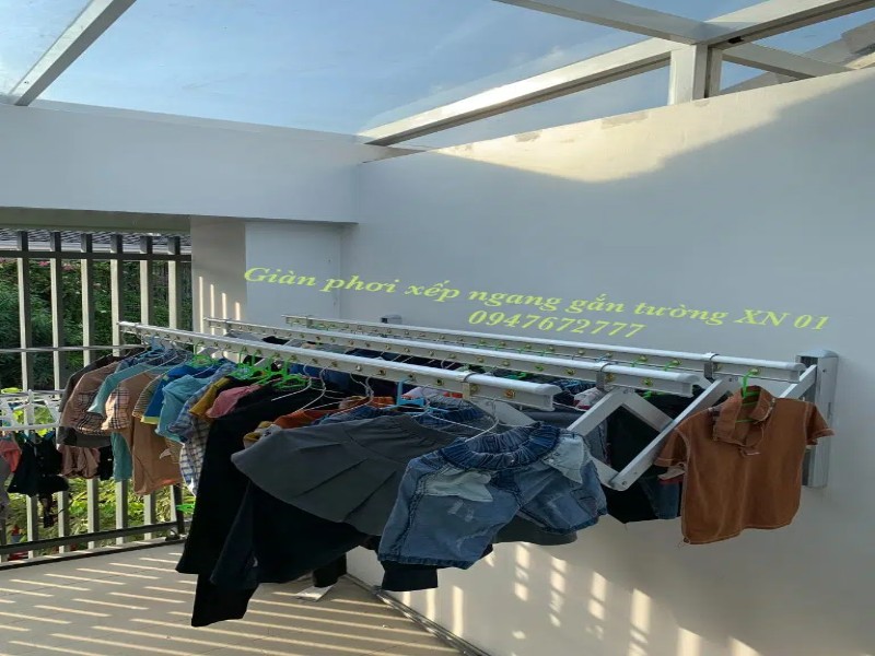 giàn phơi xếp ngang gắn tường