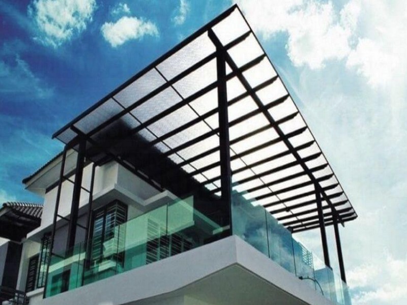 So sánh chi phí bạt che và mái kính che mưa nắng 4 so sánh chi phí bạt che và mái kính