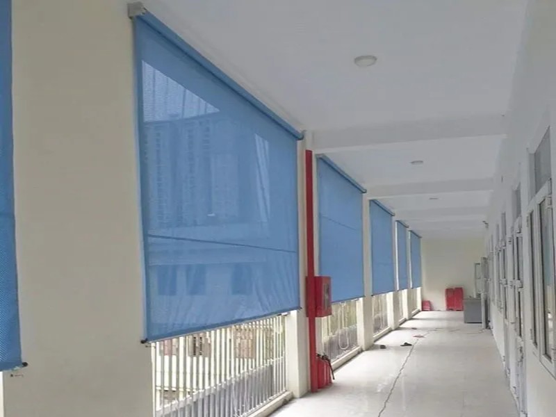 bạt tự cuốn bị kẹt phải làm sao